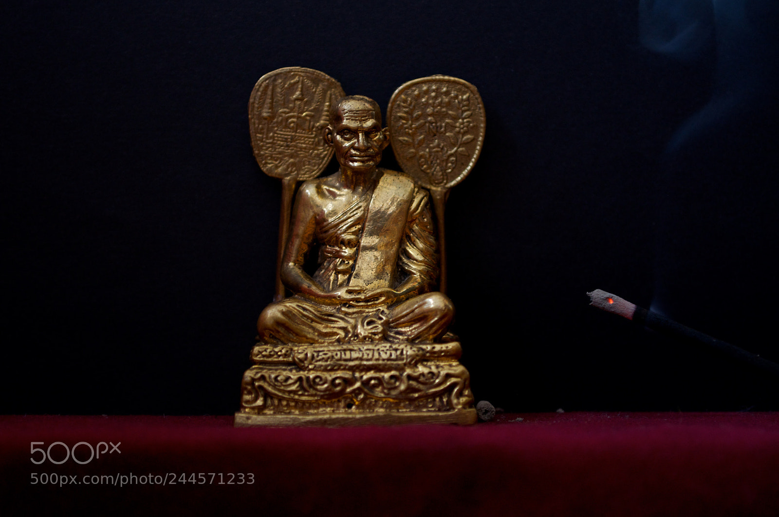 Nikon D5000 sample photo. The master photography
