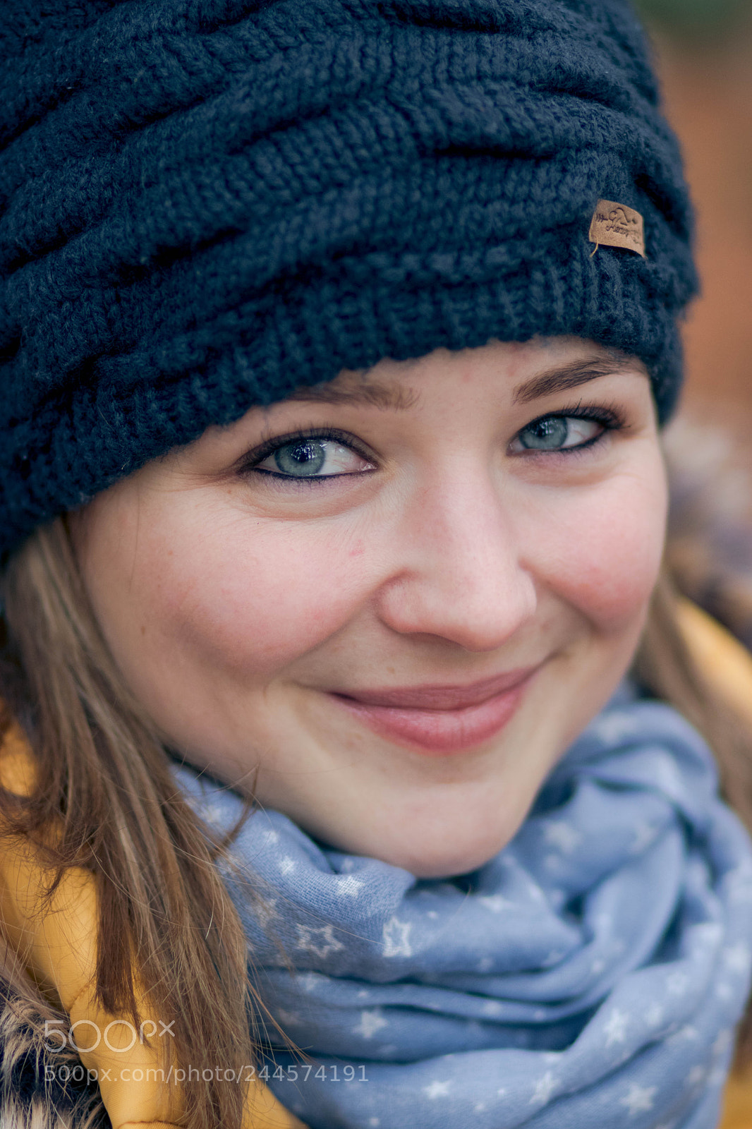 Canon EOS 77D (EOS 9000D / EOS 770D) sample photo. Winter cold photography