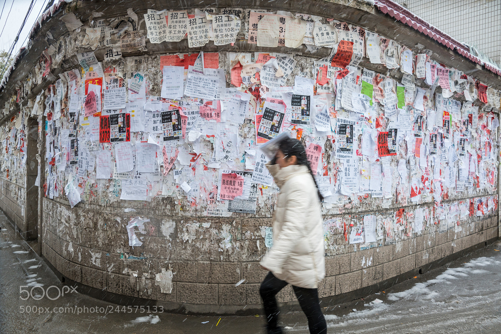 Sony a99 II sample photo. 招工广告墙 photography