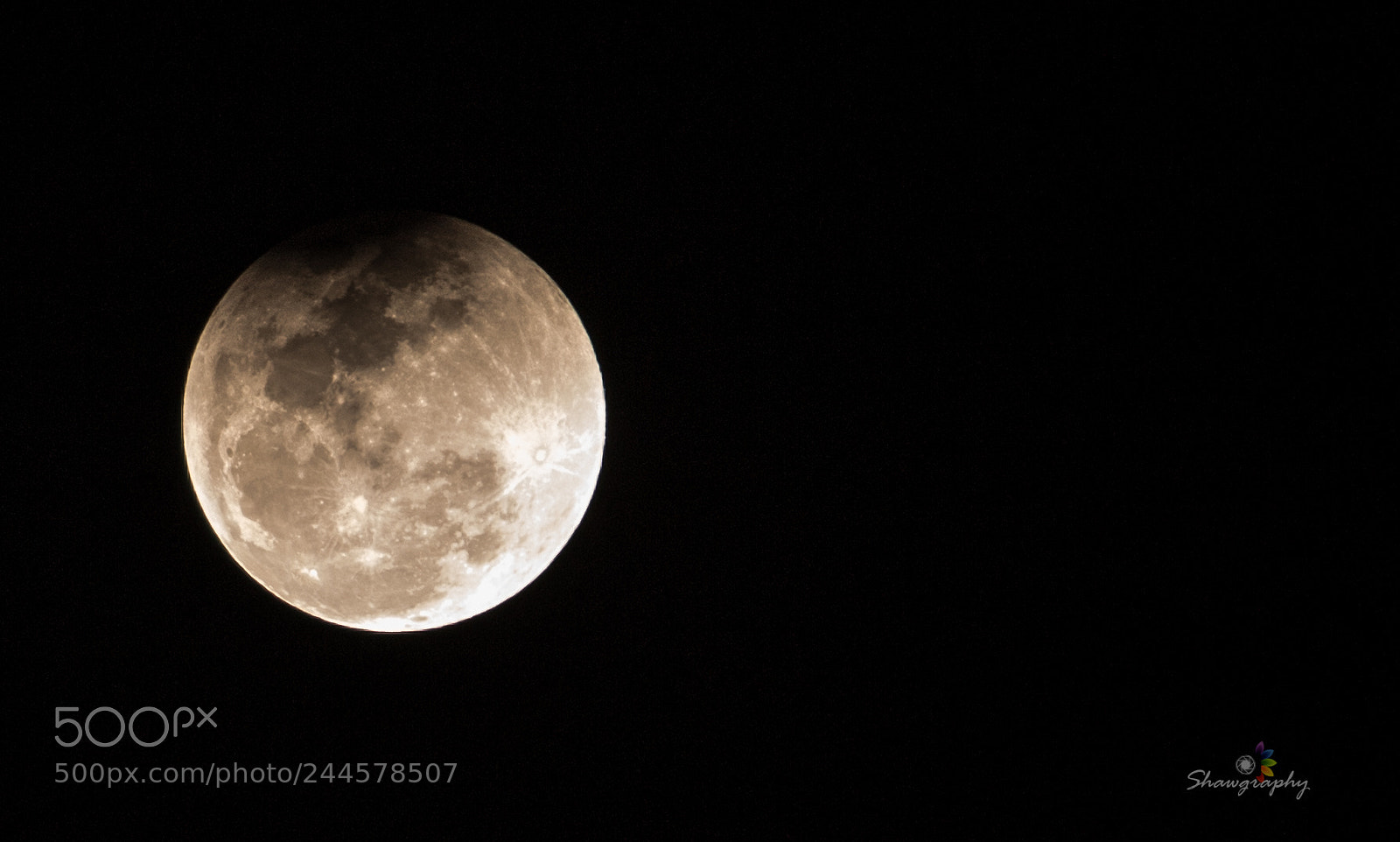 Canon EOS 1300D (EOS Rebel T6 / EOS Kiss X80) sample photo. Fullmoon 2018 photography