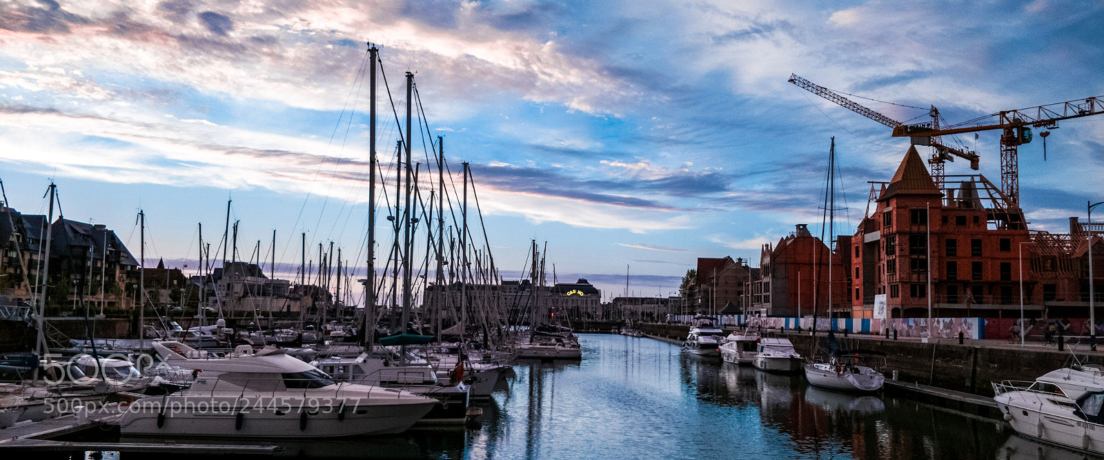 OnePlus 5 sample photo. Port de deauville photography