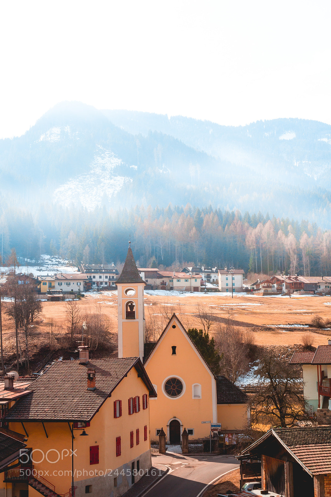 Canon EOS 600D (Rebel EOS T3i / EOS Kiss X5) sample photo. Delicate fog in ziano photography