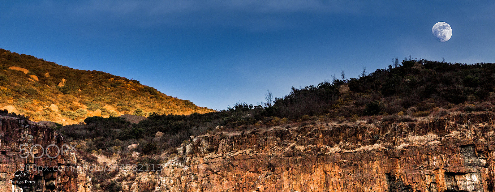 Canon EOS 60D sample photo. Moon and rocky mountain photography