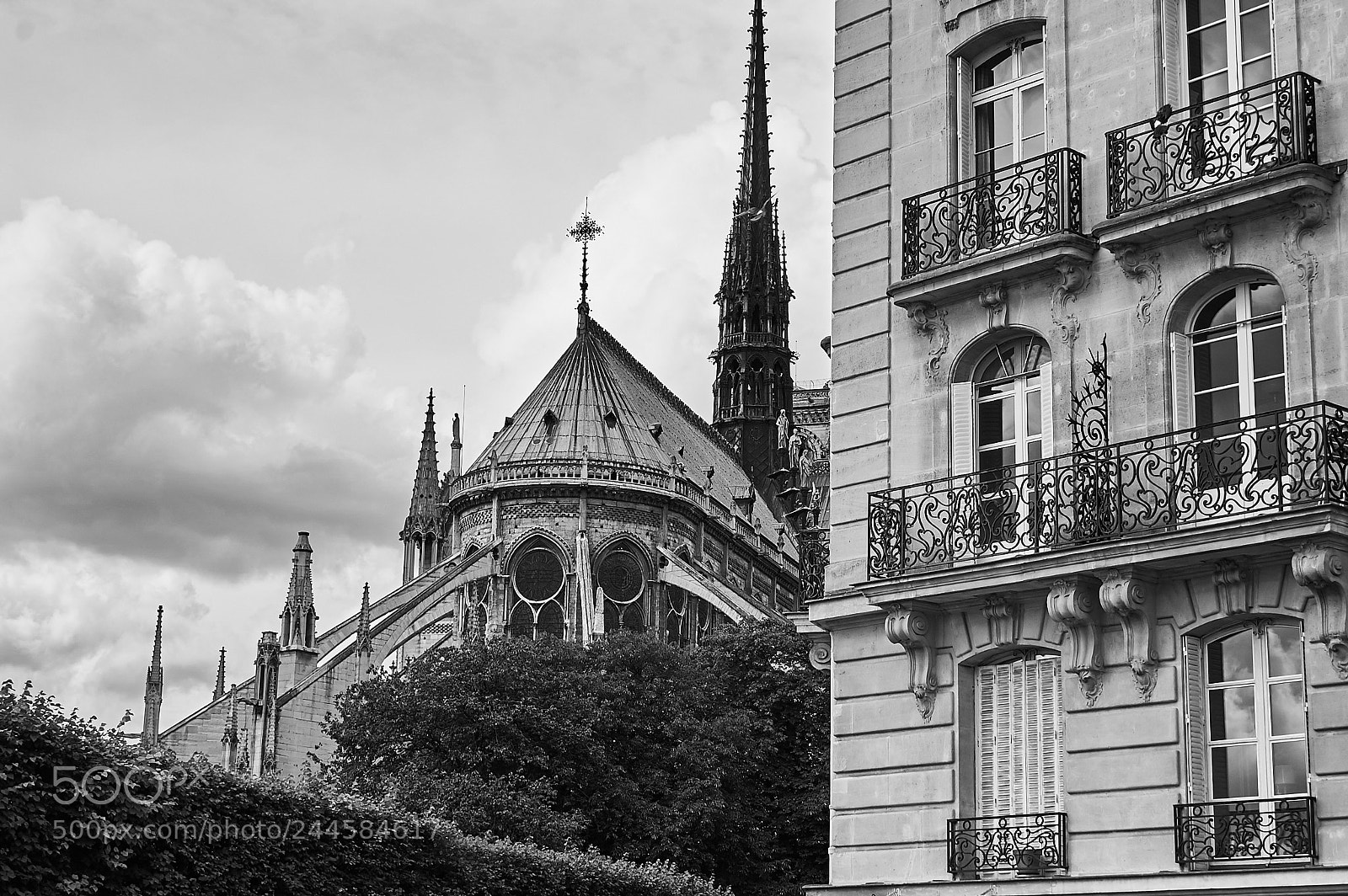 Nikon D40 sample photo. Paris angle photography
