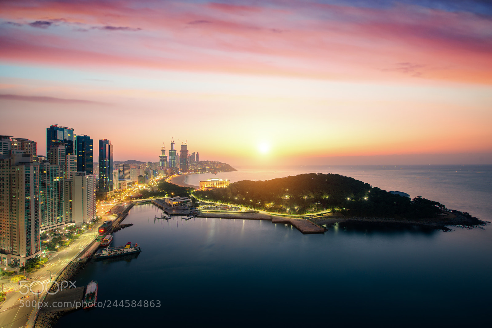 Nikon D800 sample photo. Busan beach with sunrise photography