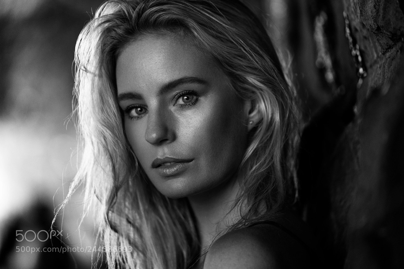 Sony a7R II sample photo. Undercover photography