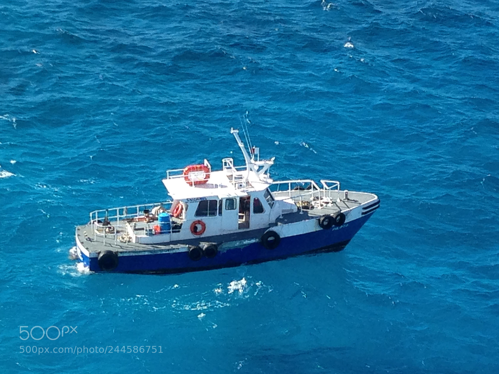 Apple iPhone 5 sample photo. Little boat photography