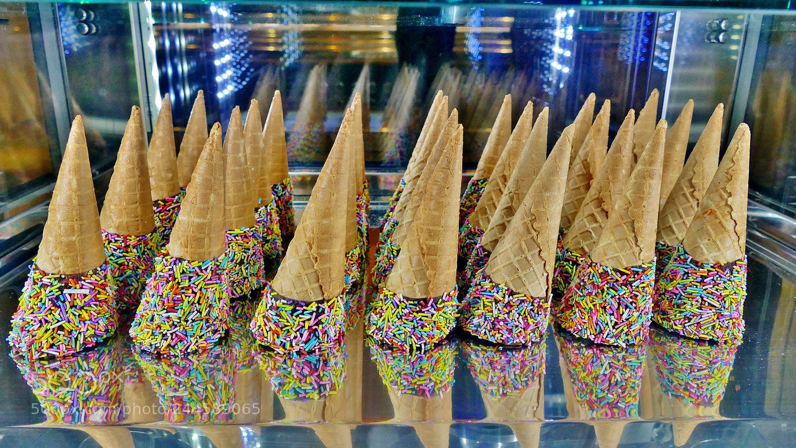 Panasonic Lumix DMC-FZ1000 sample photo. Ice cream photography