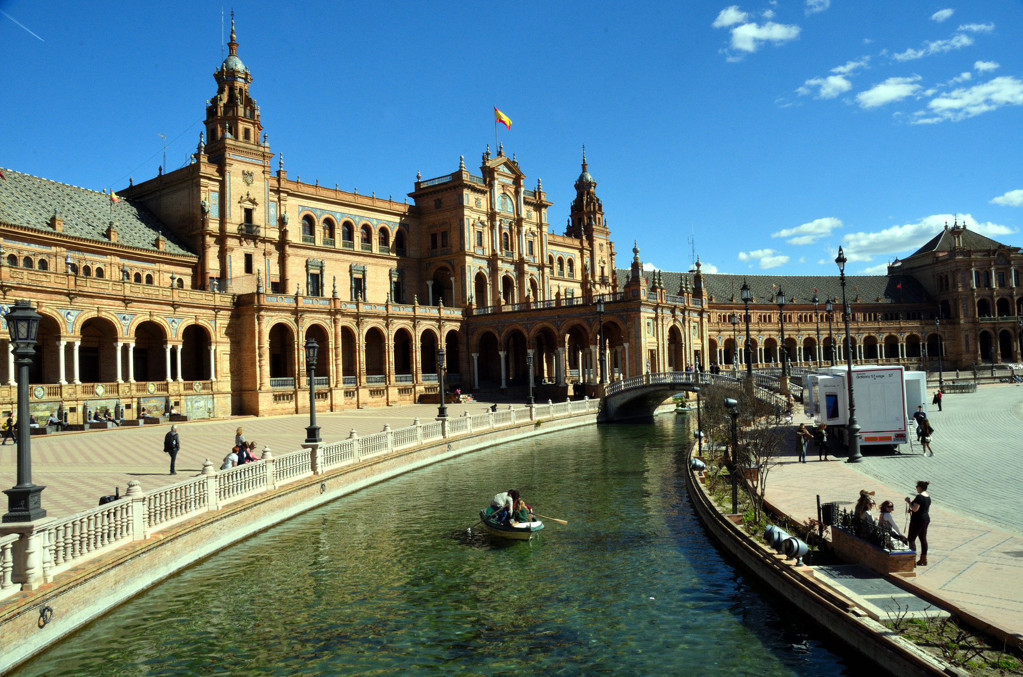 Sigma 18-125mm F3.8-5.6 DC HSM sample photo. Plaza de españa photography