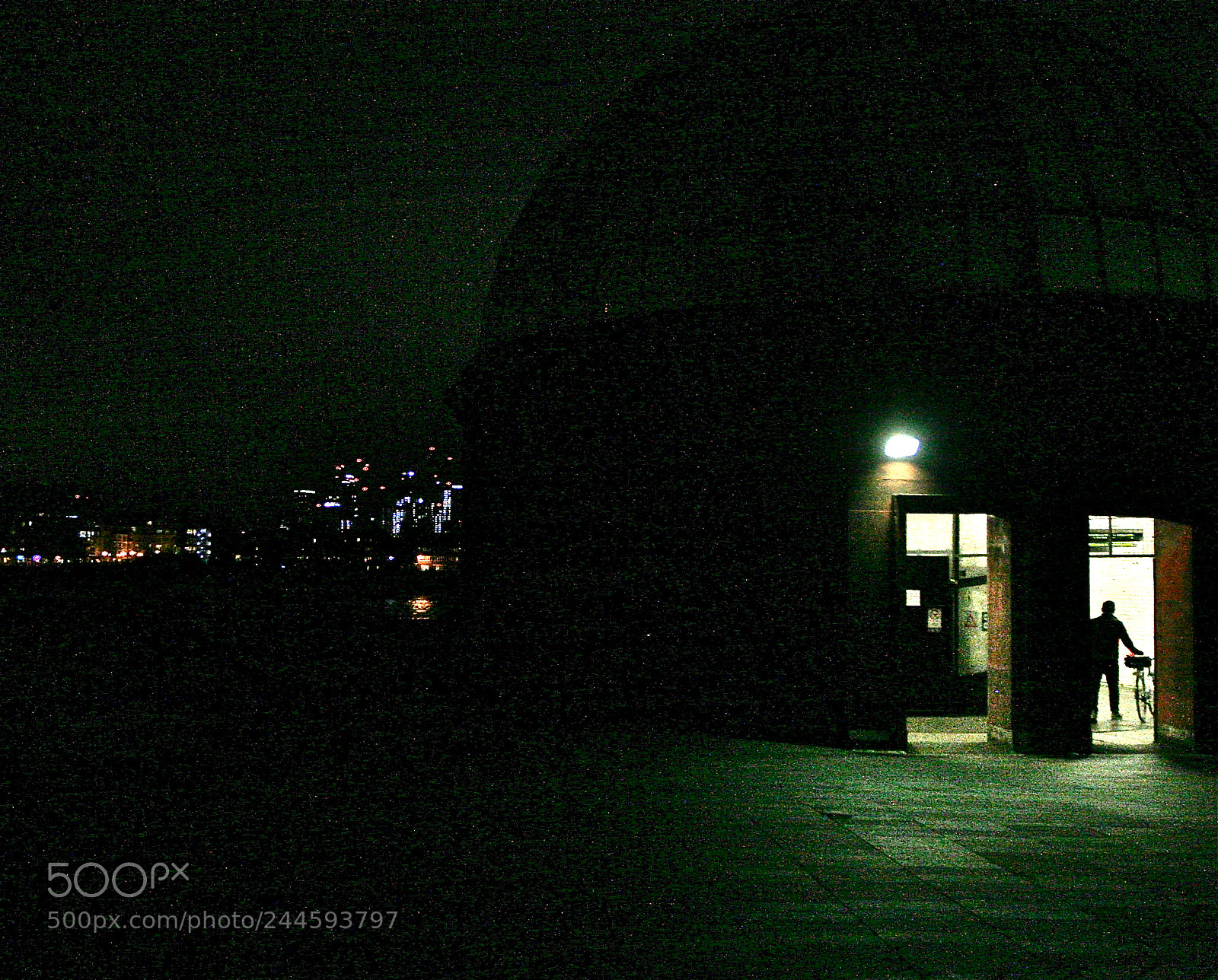 Canon EOS 30D sample photo. The night cyclist photography