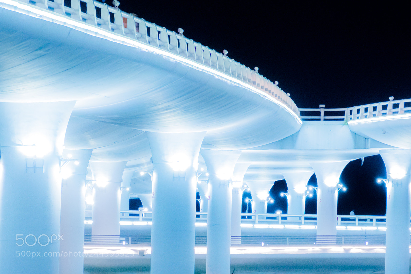 Fujifilm X-T10 sample photo. The road to truth photography