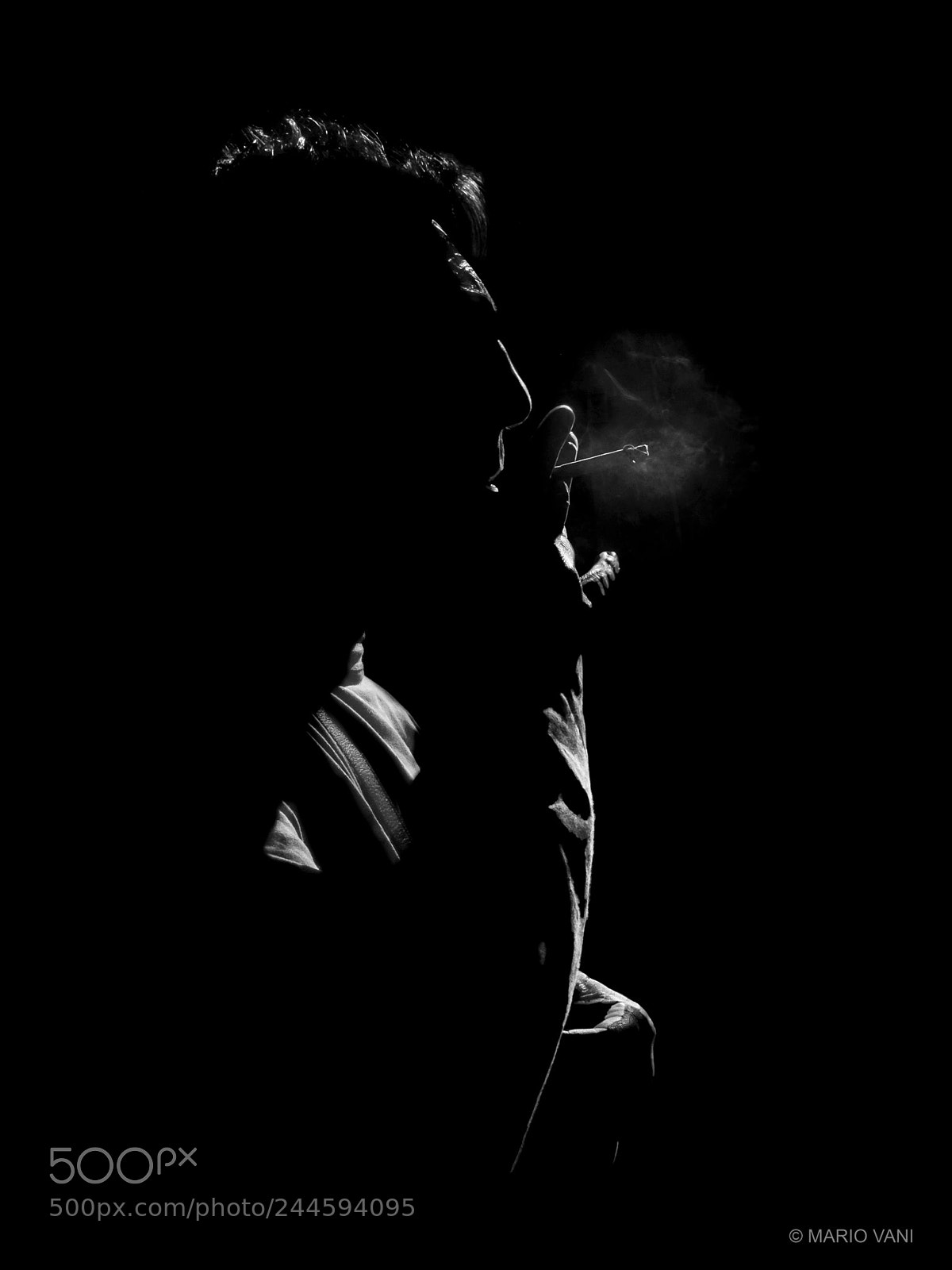 Fujifilm X100S sample photo. Light smoke photography