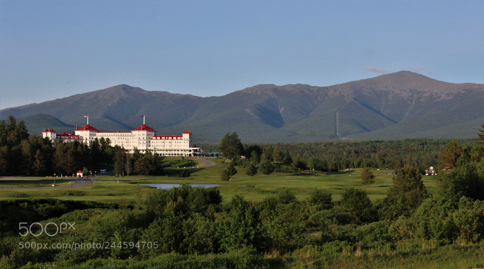 Canon EOS 1200D (EOS Rebel T5 / EOS Kiss X70 / EOS Hi) sample photo. Mount washington hotel, clear photography
