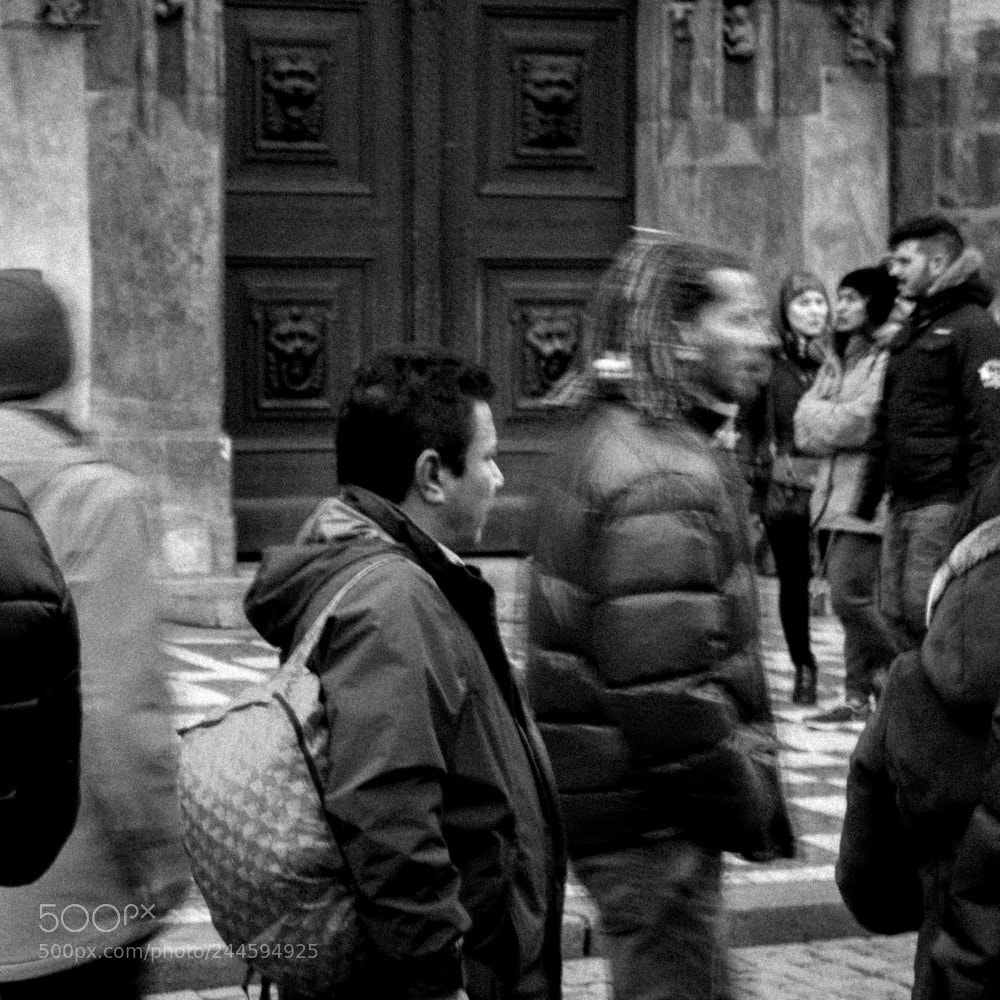 Canon EOS 450D (EOS Rebel XSi / EOS Kiss X2) sample photo. Street photo from prague 2/3 photography