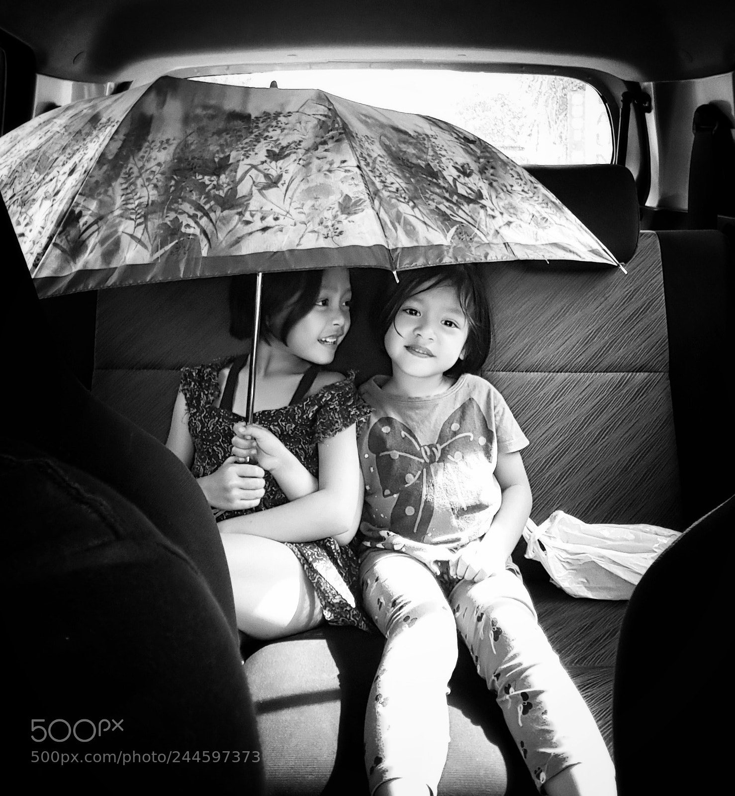 Samsung Galaxy S7 Edge sample photo. Rain photography