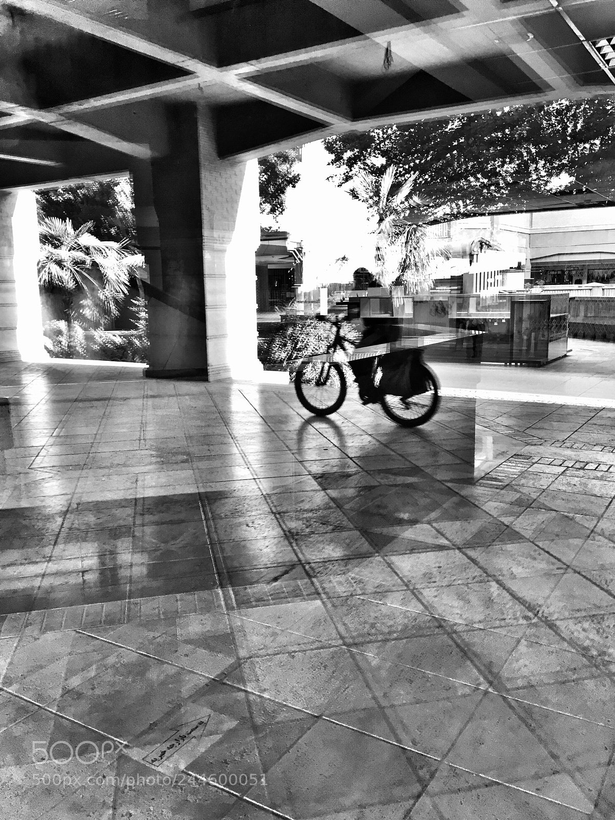 Apple iPhone 6 sample photo. Parallel universe photography
