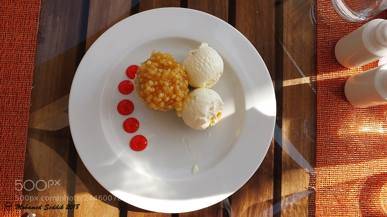 Fujifilm FinePix HS50 EXR sample photo. Apple pie with ice photography