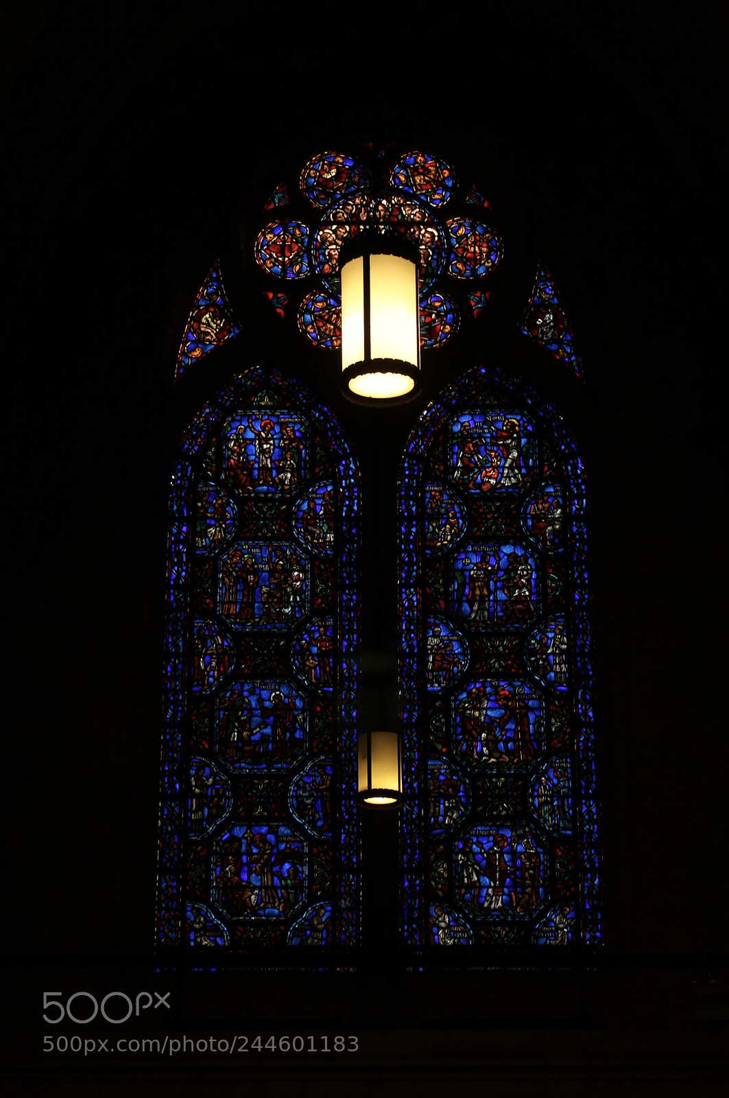 Canon EOS 1100D (EOS Rebel T3 / EOS Kiss X50) sample photo. Window lights photography