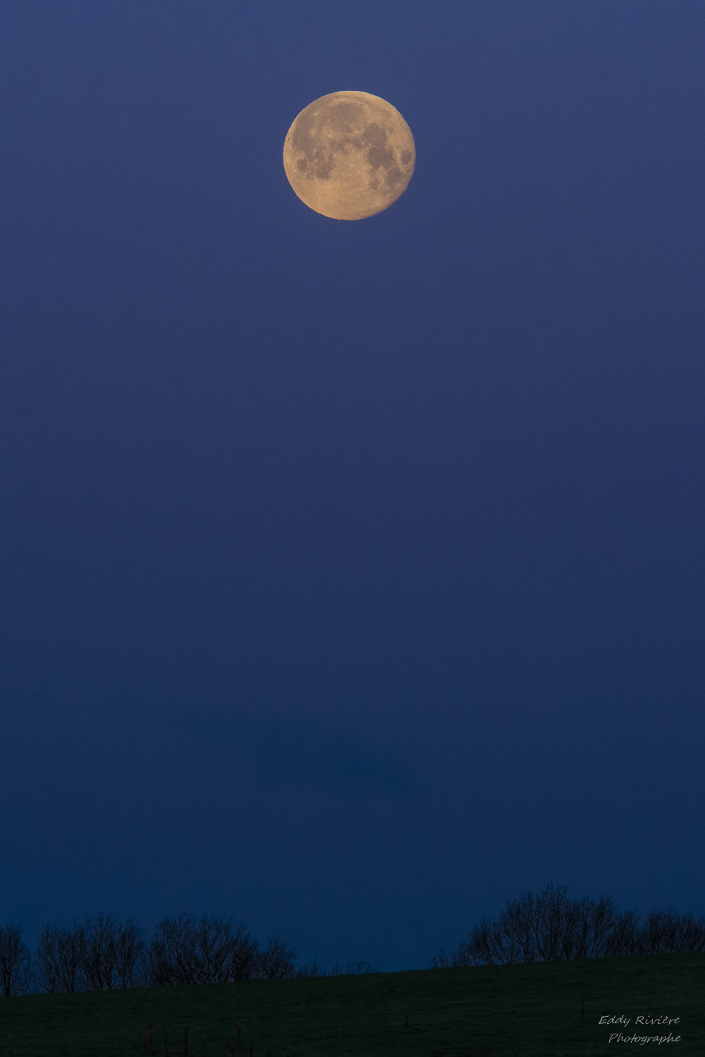 Nikon D7100 sample photo. Moonset photography