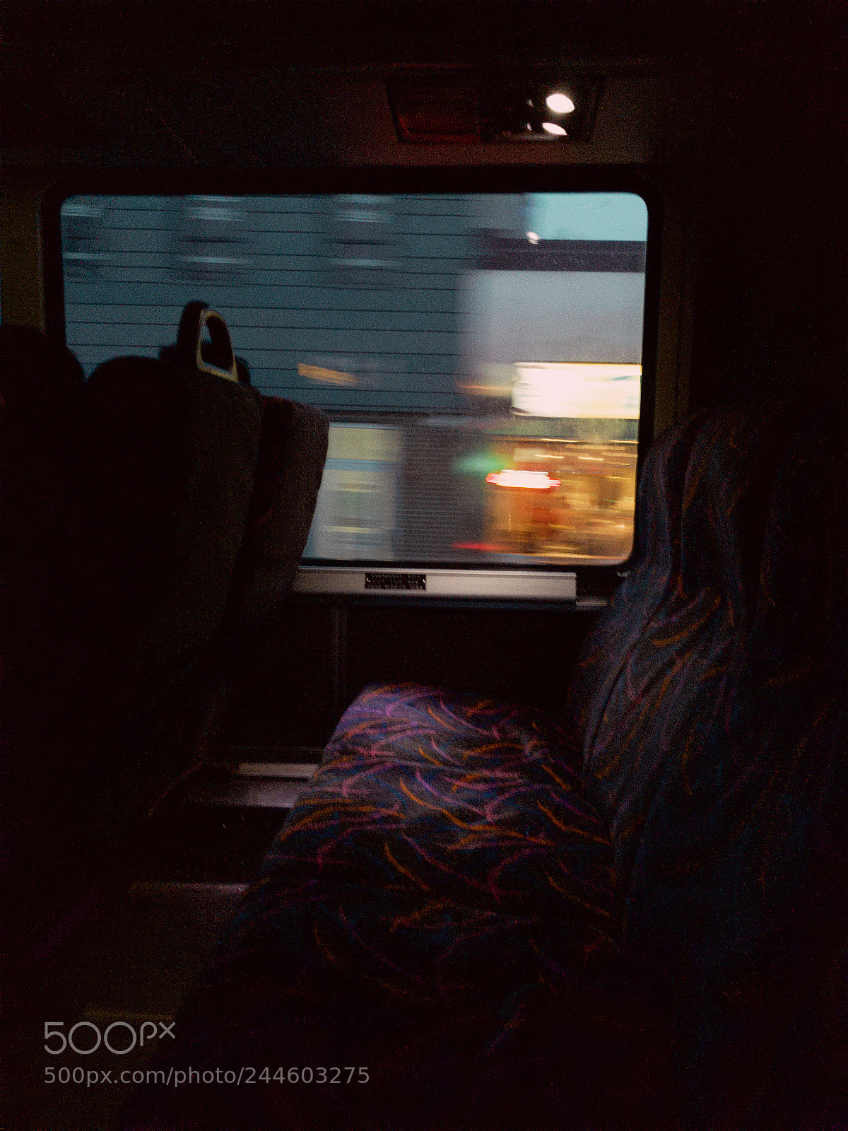 Apple iPhone X sample photo. Commuting photography