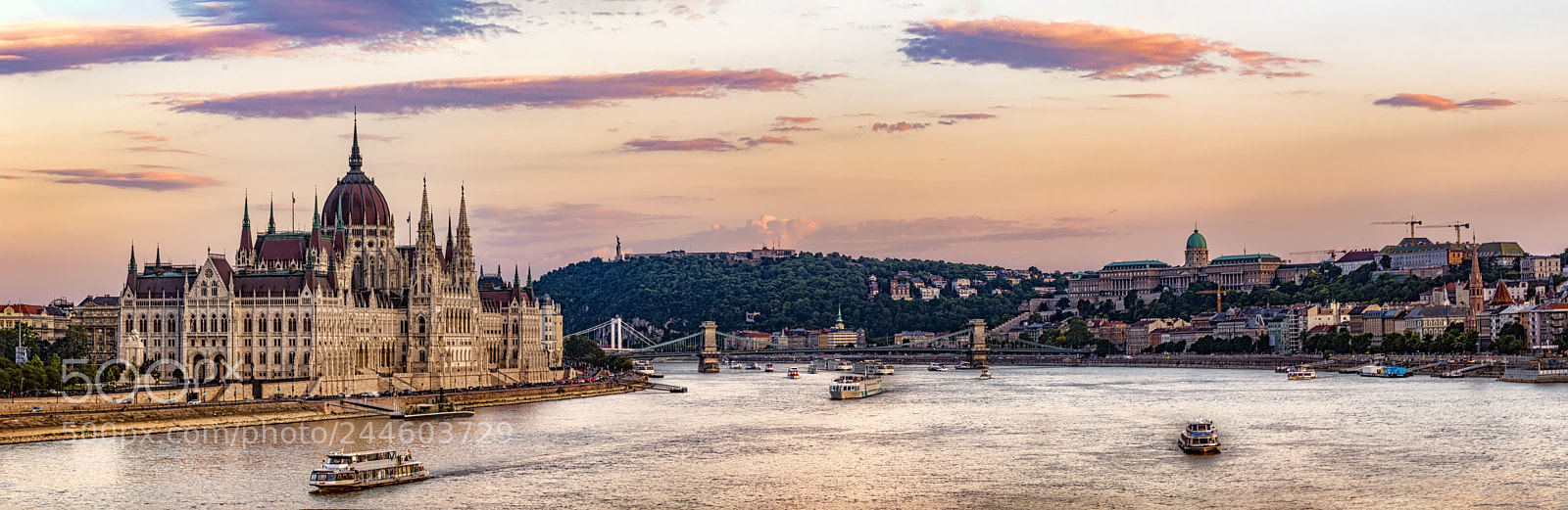 Canon EOS 7D Mark II sample photo. Budapest photography