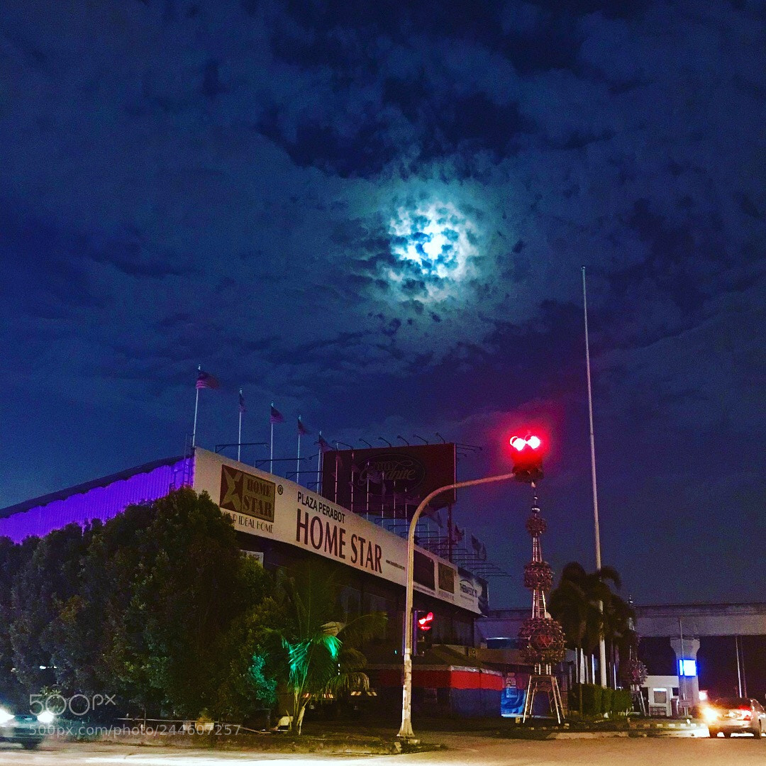 Apple iPhone 7 sample photo. Blue moon; lunar esclipse 2018 photography