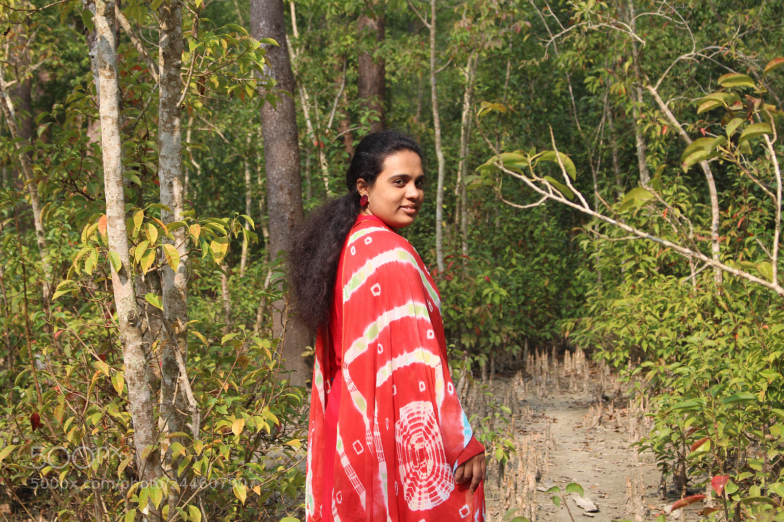 Canon EOS 700D (EOS Rebel T5i / EOS Kiss X7i) sample photo. Red angle .... photography