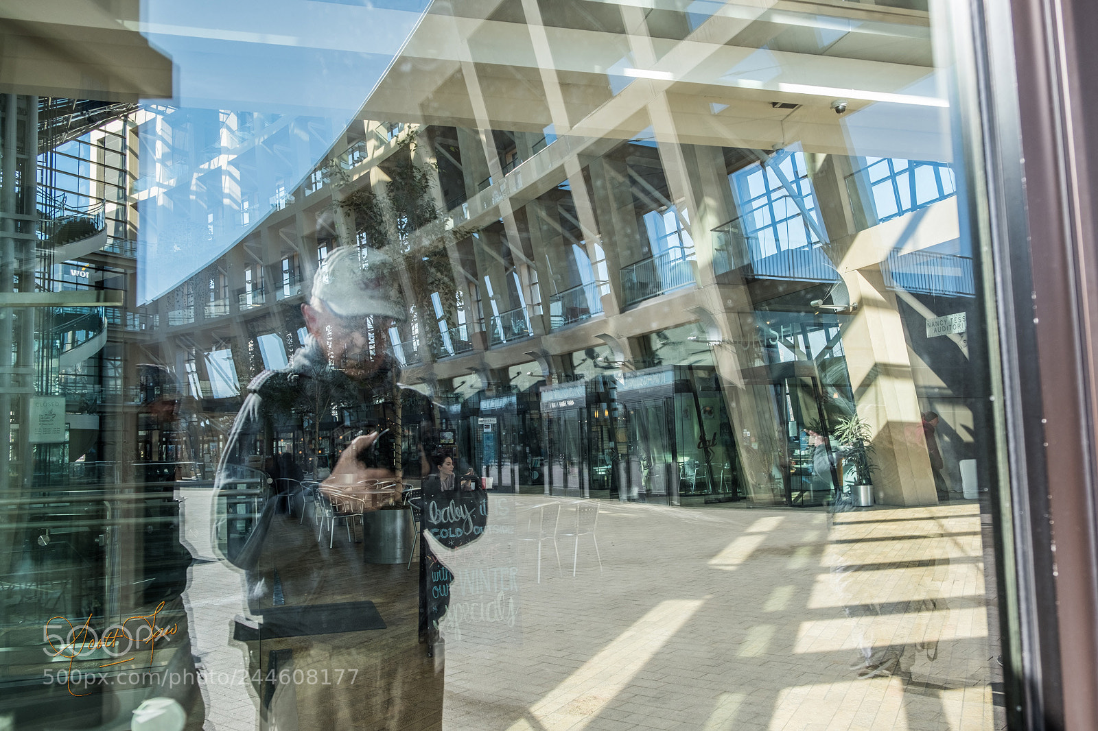 Fujifilm X-T20 sample photo. Reflections on reality photography