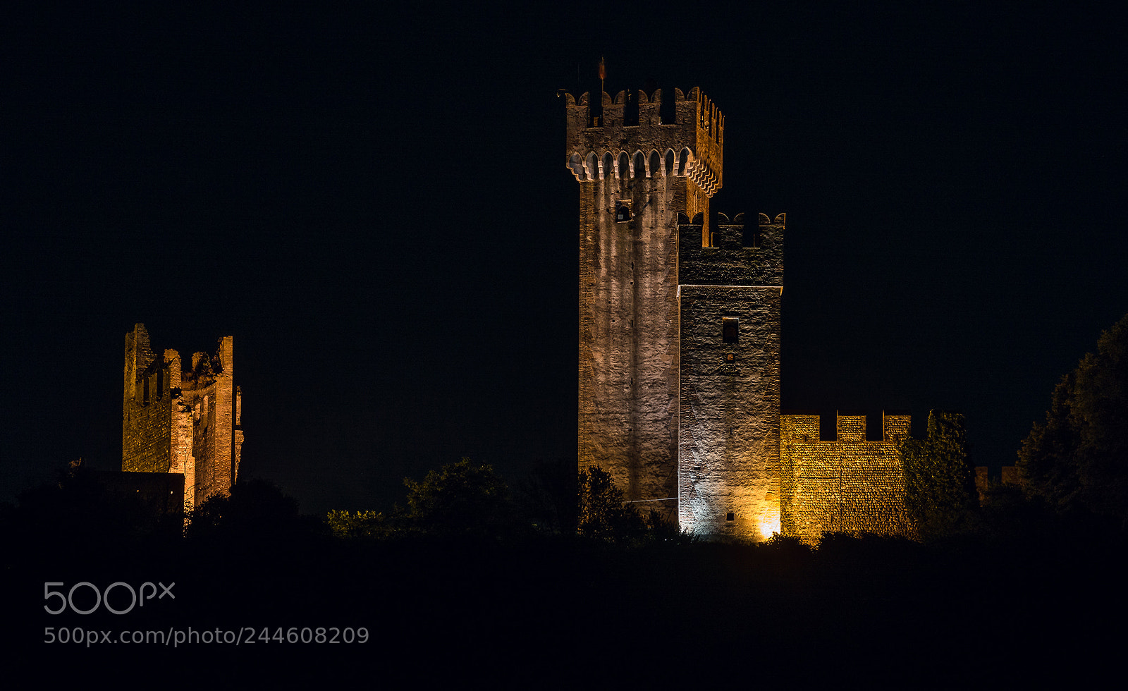 Nikon D3200 sample photo. Castello di valeggio sul photography