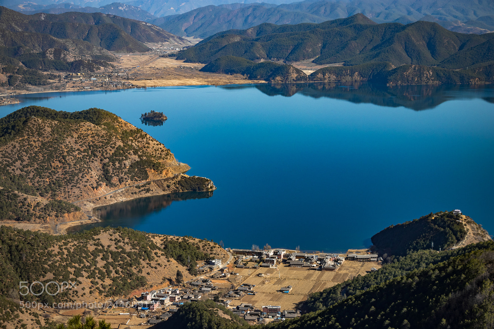 Canon EOS 800D (EOS Rebel T7i / EOS Kiss X9i) sample photo. Lake lugu photography
