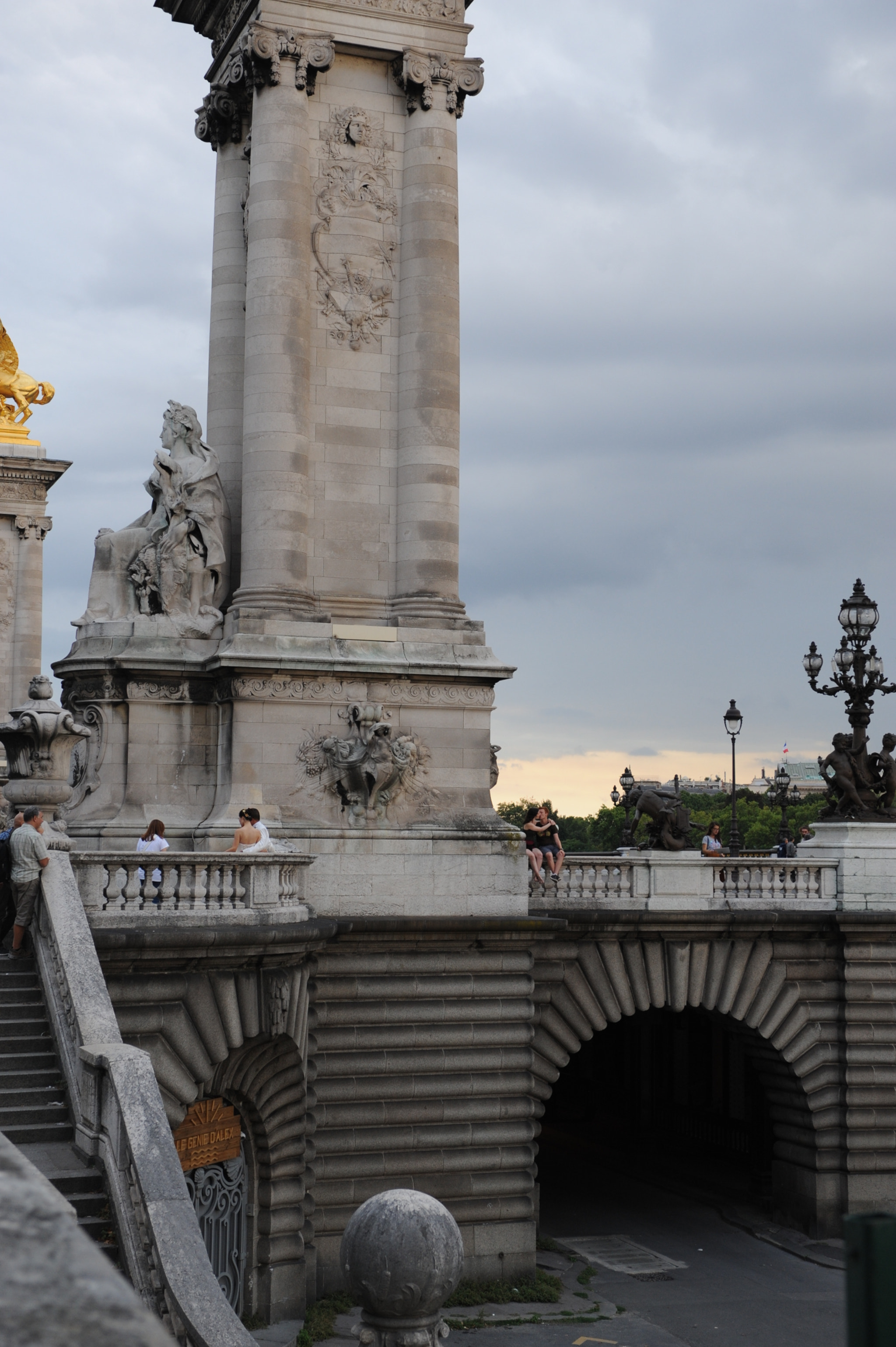 Nikon D3 + Nikon AF-S Nikkor 28-70mm F2.8 ED-IF sample photo. Oh, paris (love in air) photography