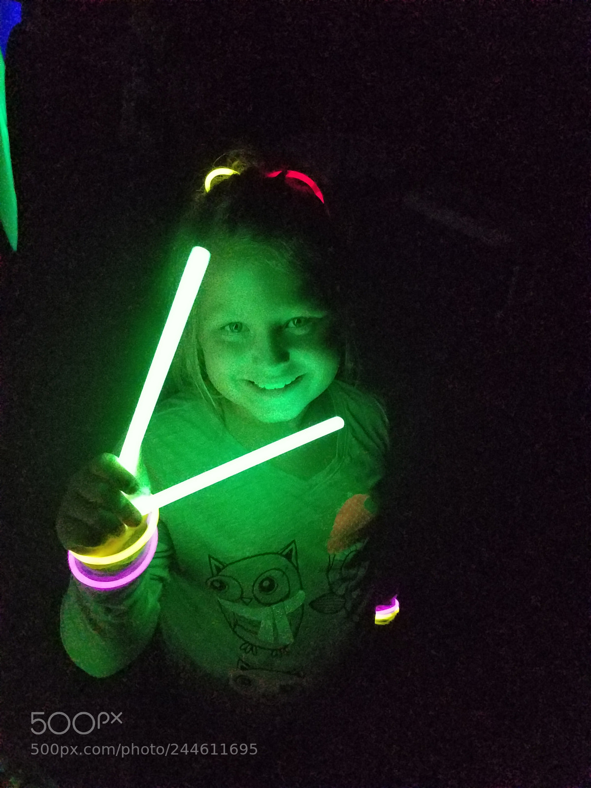 Samsung Galaxy S7 Edge sample photo. Glow stick fun! photography