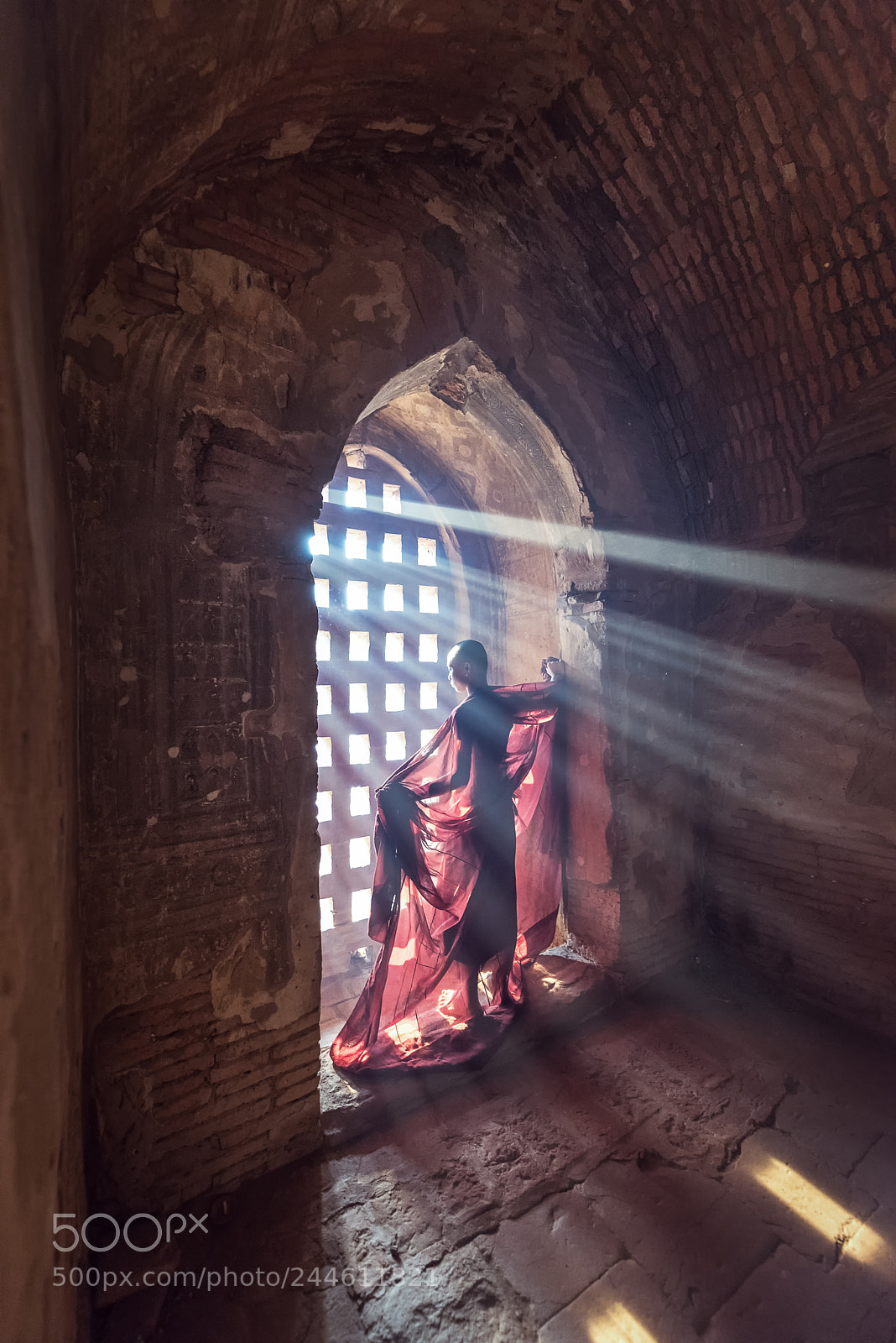 Nikon D810 sample photo. Novice monk in bagan photography
