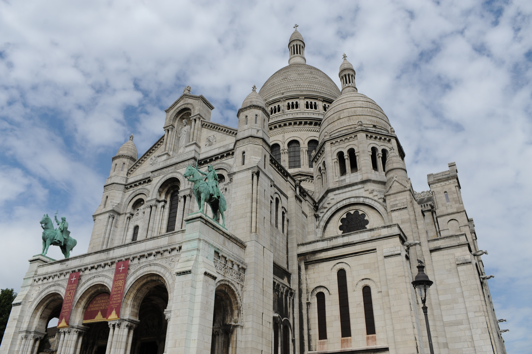 Nikon D3 sample photo. Sacré-cœur basilica photography