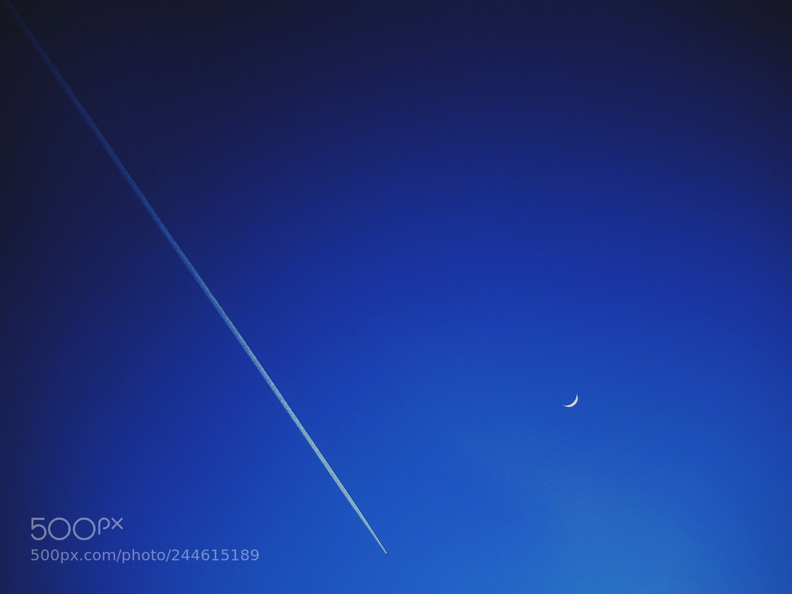 Olympus OM-D E-M5 II sample photo. Deep blue sky photography