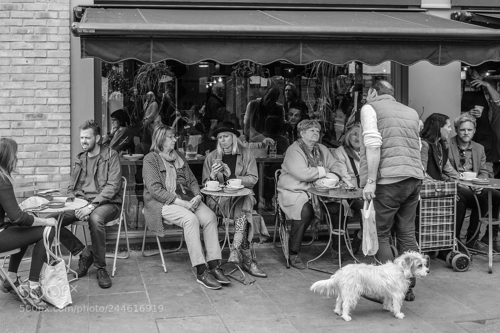 Fujifilm X-Pro2 sample photo. Saturday morning, broadway market. photography