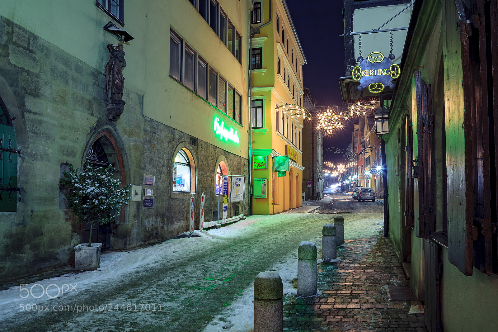 Canon EOS 5D sample photo. Wintry streets of coburg photography