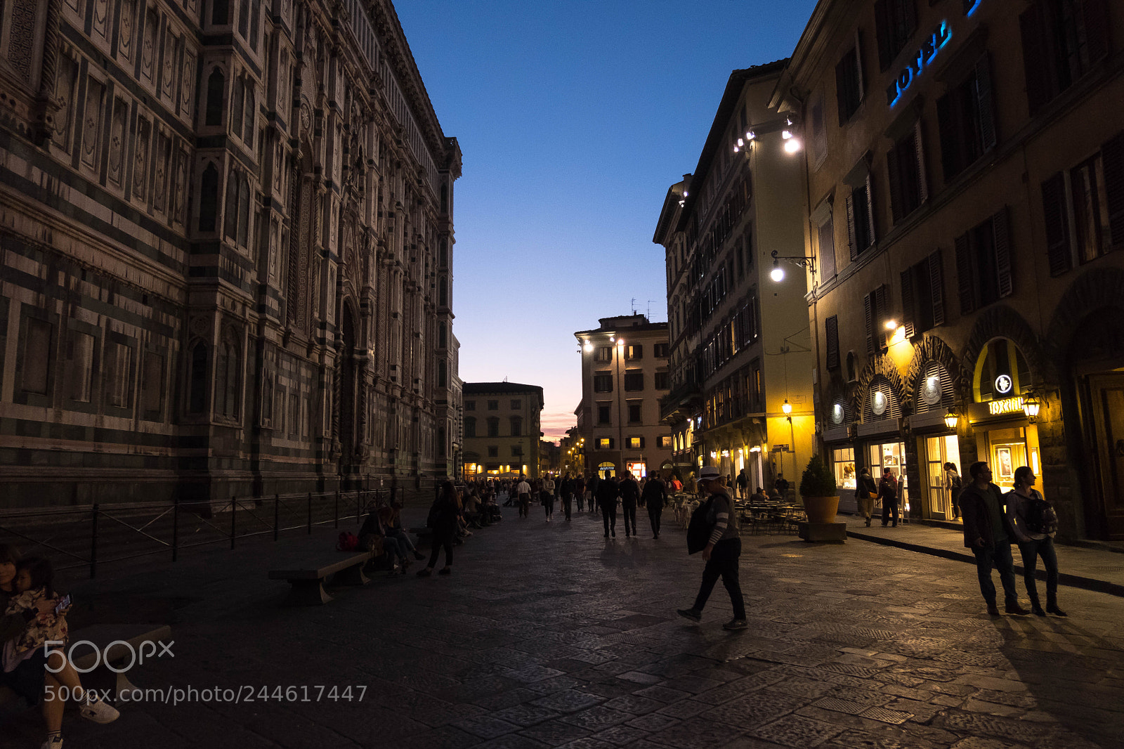 Fujifilm X-T20 sample photo. Piazza duomo firenze photography
