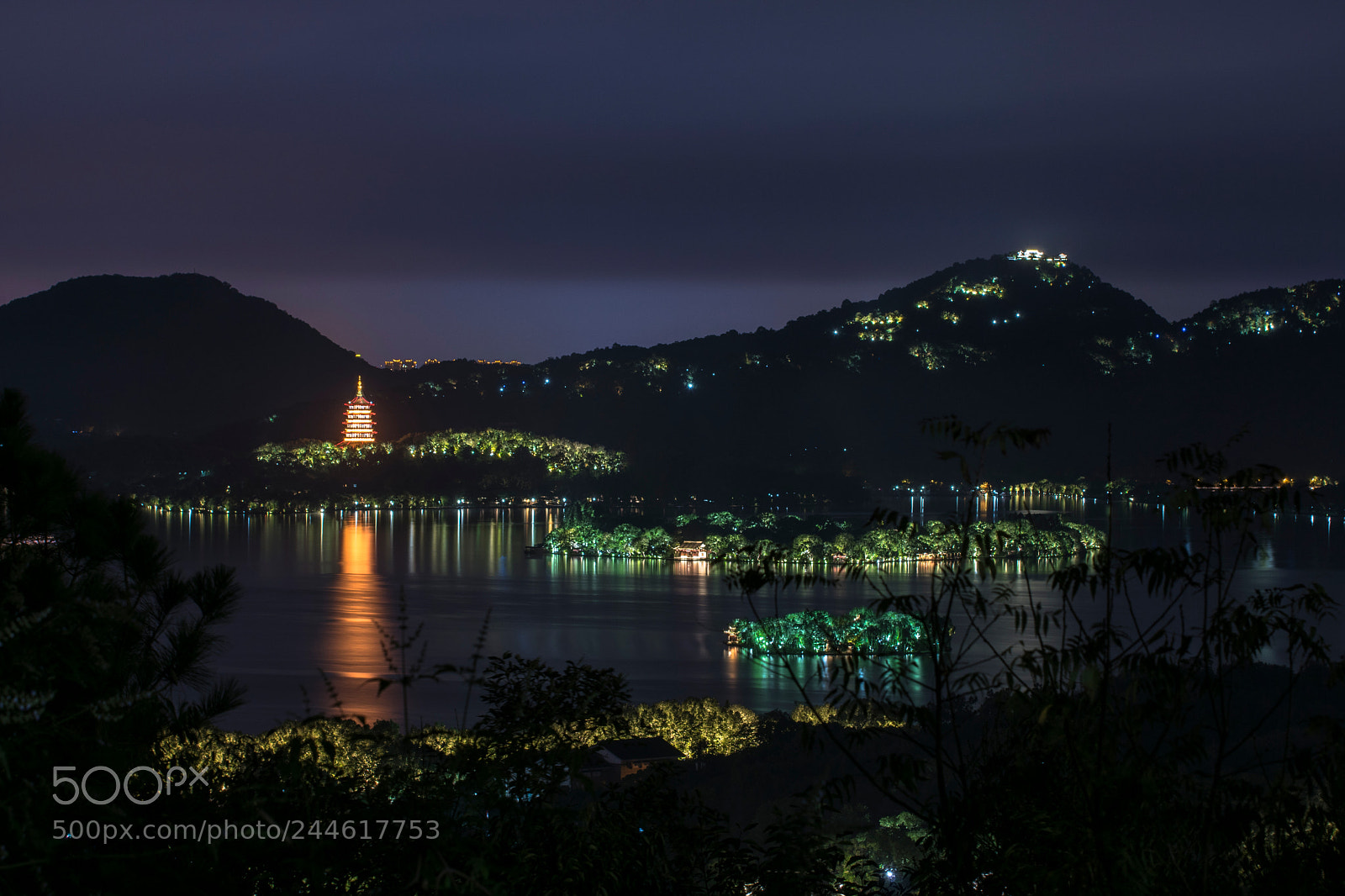 Sony ILCA-77M2 sample photo. Night lights photography