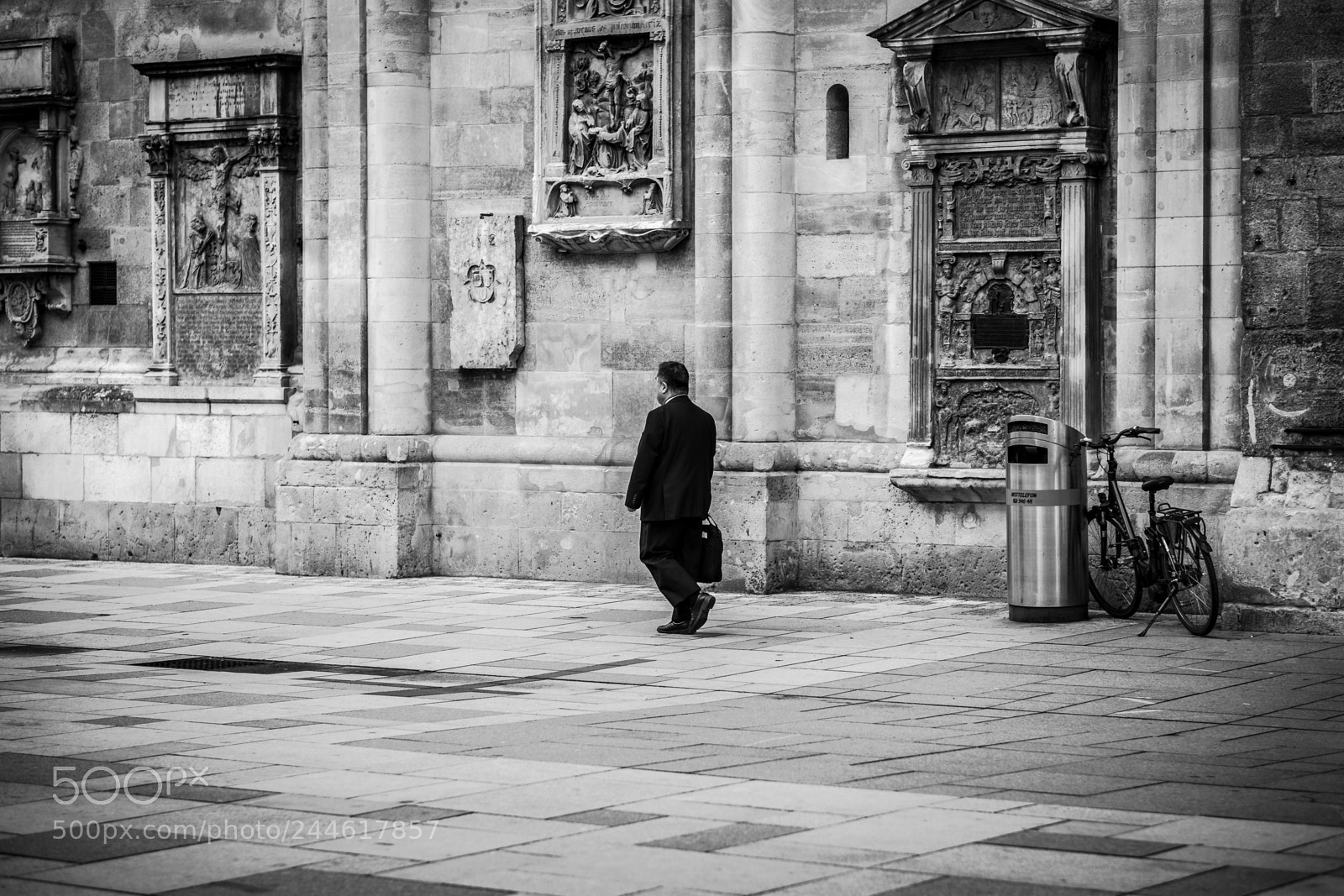 Fujifilm X-T2 sample photo. Walk the line photography