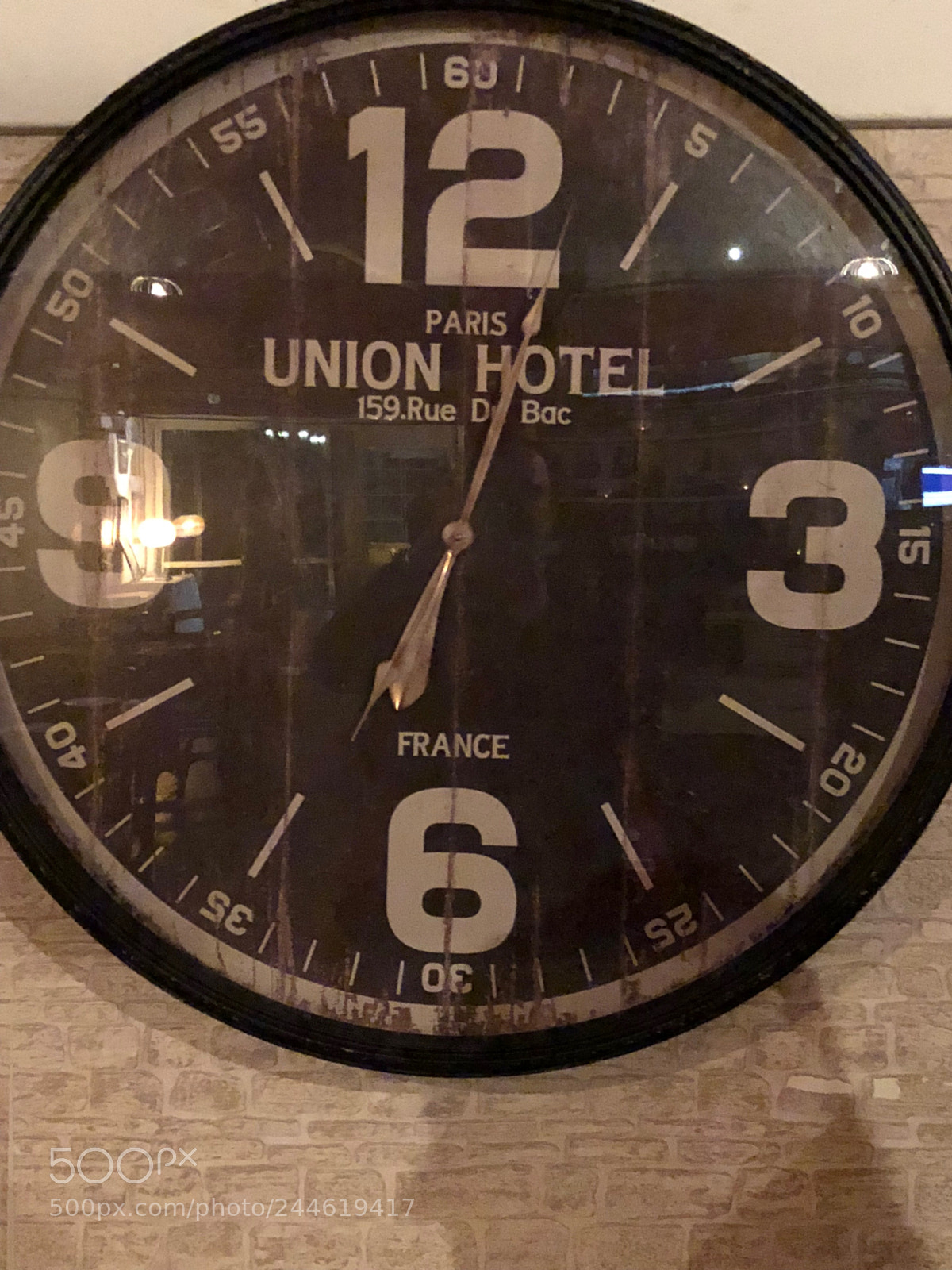 Apple iPhone X sample photo. Big watch photography