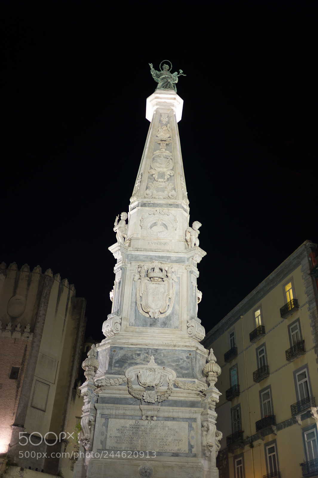 Leica M9 sample photo. San domenico maggiore square photography