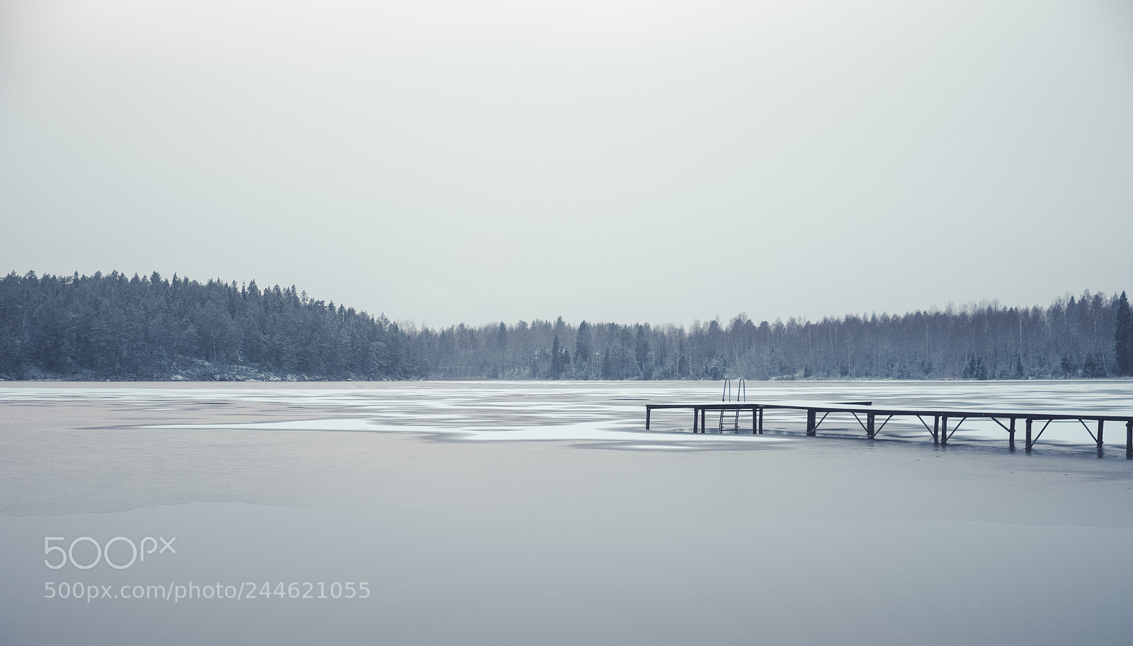 Fujifilm X-T20 sample photo. Frozen lake photography