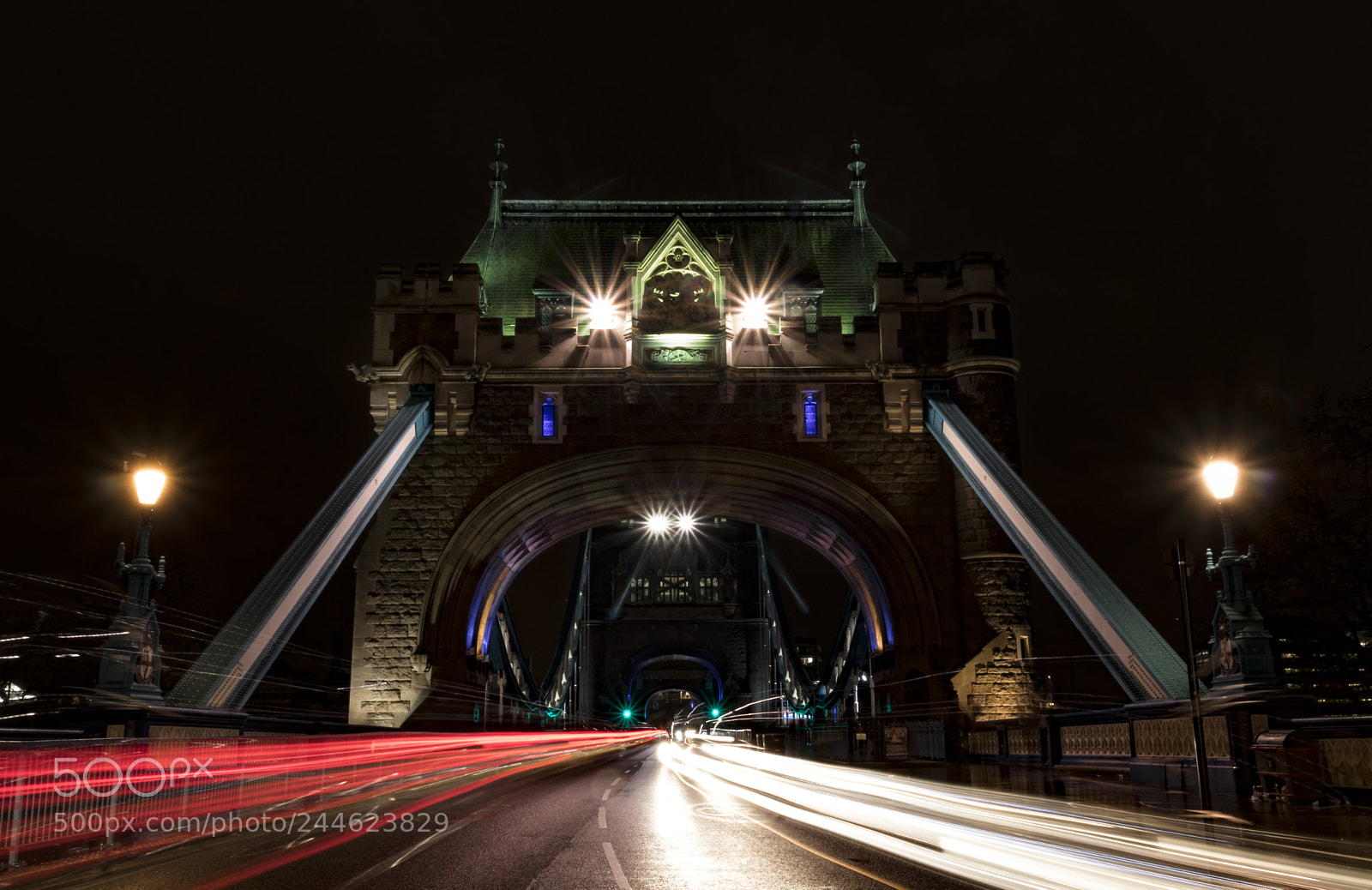 Canon EOS 200D (EOS Rebel SL2 / EOS Kiss X9) sample photo. Tower bridge photography