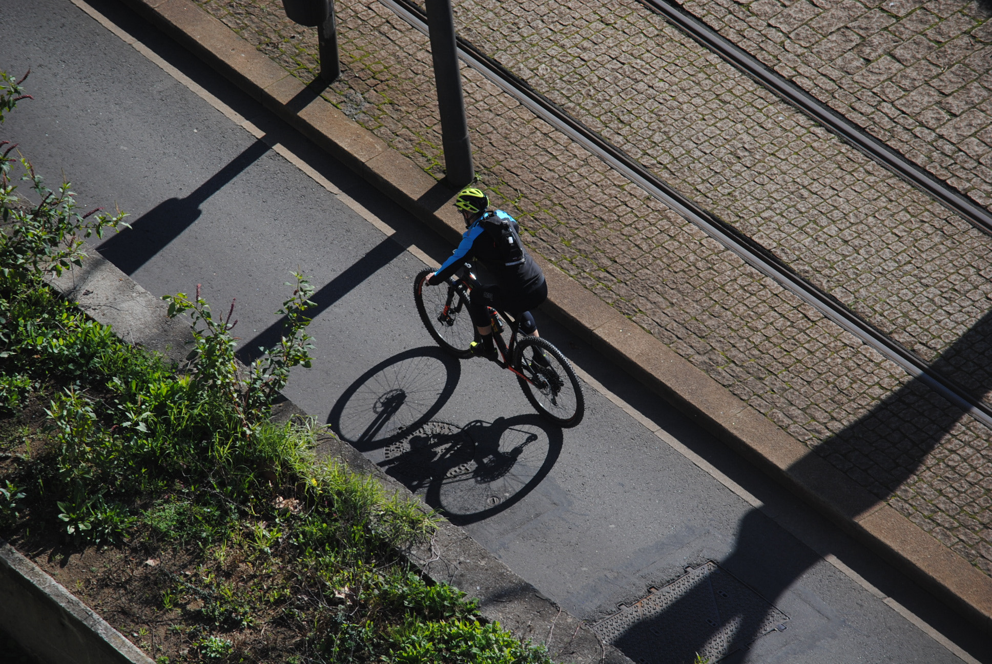 Nikon D3000 sample photo. Ciclista photography