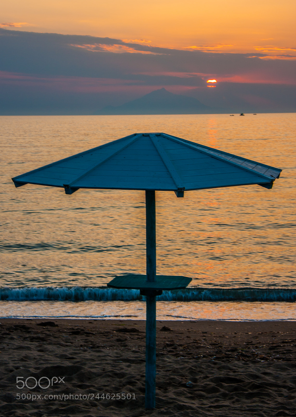 Canon EOS 40D sample photo. Sun shade lemnos greece photography