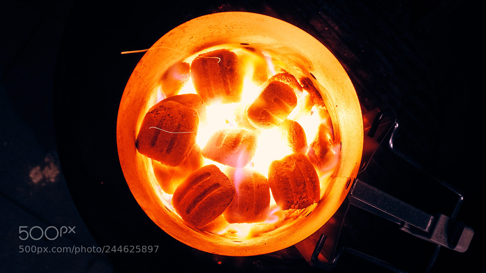 Sony a6300 sample photo. Preparing fire photography