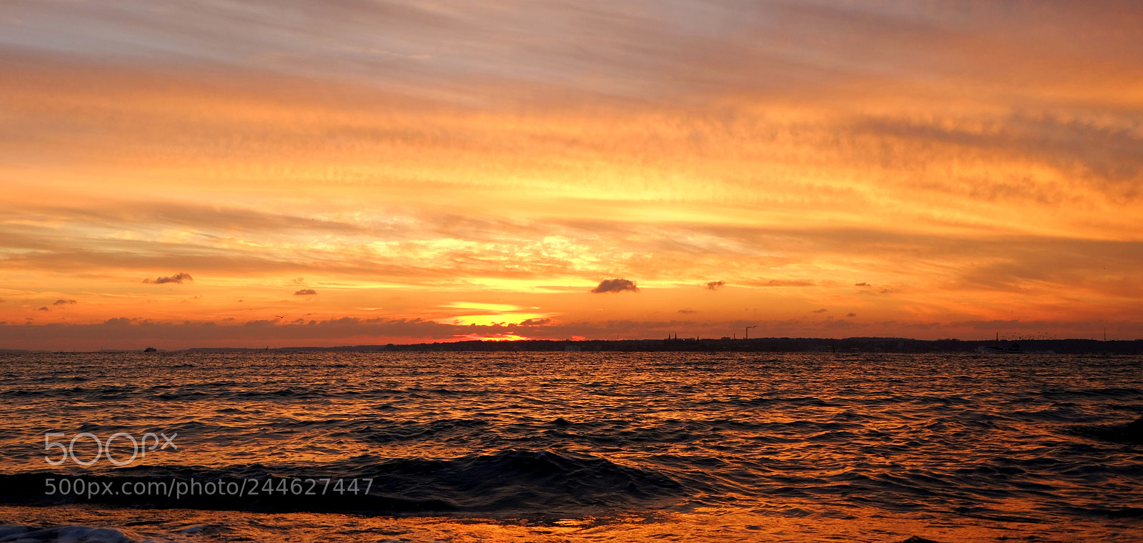 Fujifilm X-M1 sample photo. Sunset on sea photography