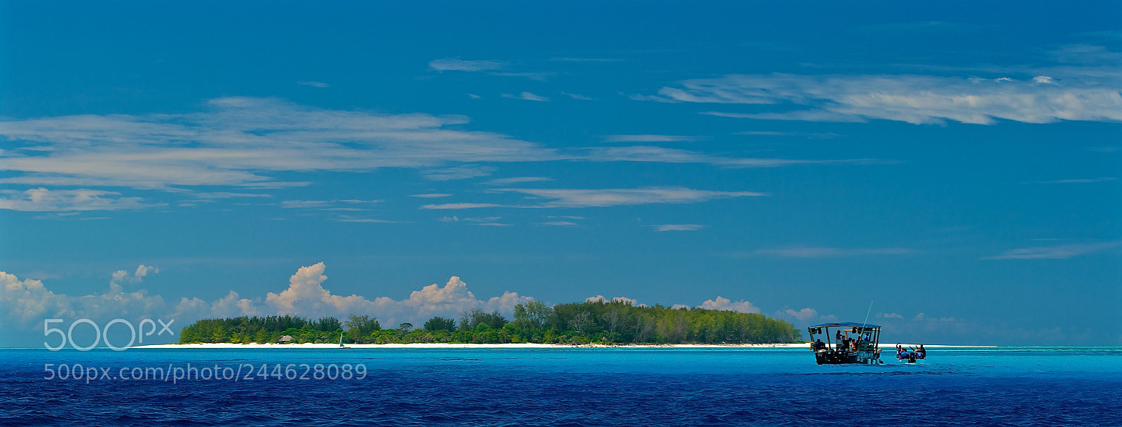 Pentax K20D sample photo. Paradise island photography