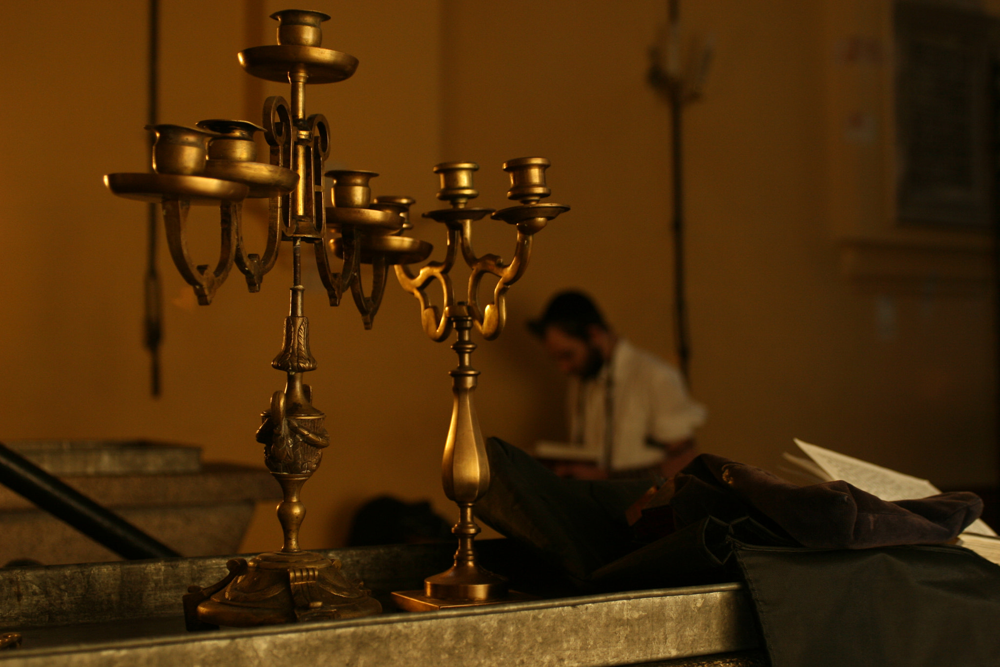 Canon EF28-90mm f/4-5.6 USM sample photo. A synagogue photography